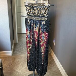 NWOT Lou’s Chic women’s harem/yoga pants O/S